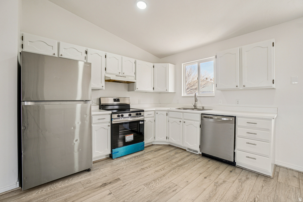 47 S 3RD ST Tooele, UT 84074