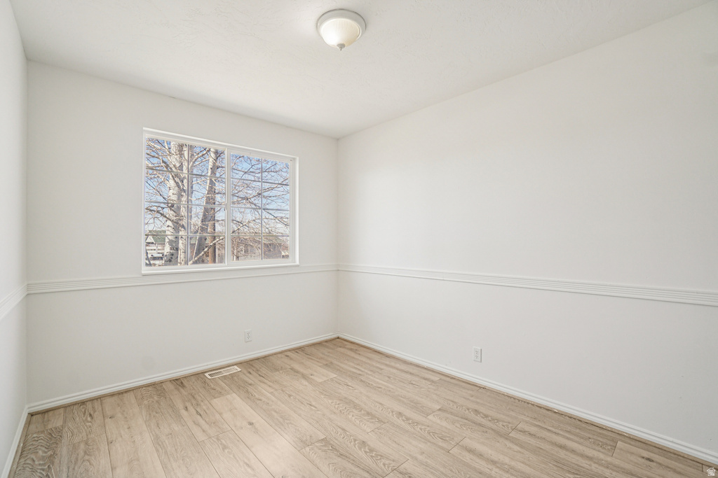 47 S 3RD ST Tooele, UT 84074