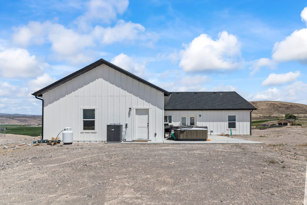 1218 E HIGHLINE RD Loa, UT 84747