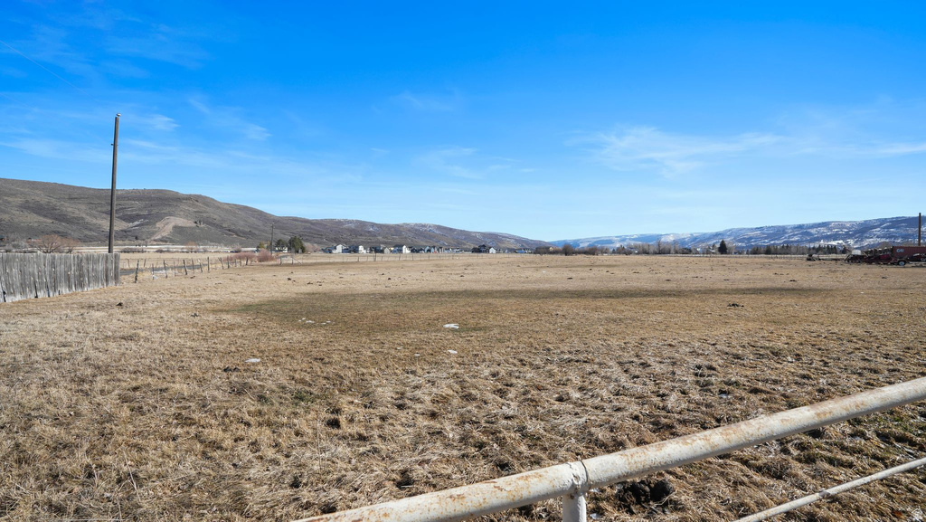 2977  WILLOW WAY Francis, UT 84036