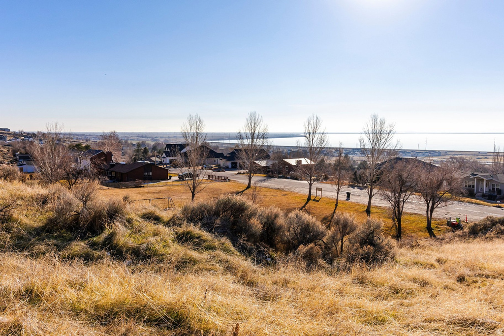 405 S 200 E Willard, UT 84340