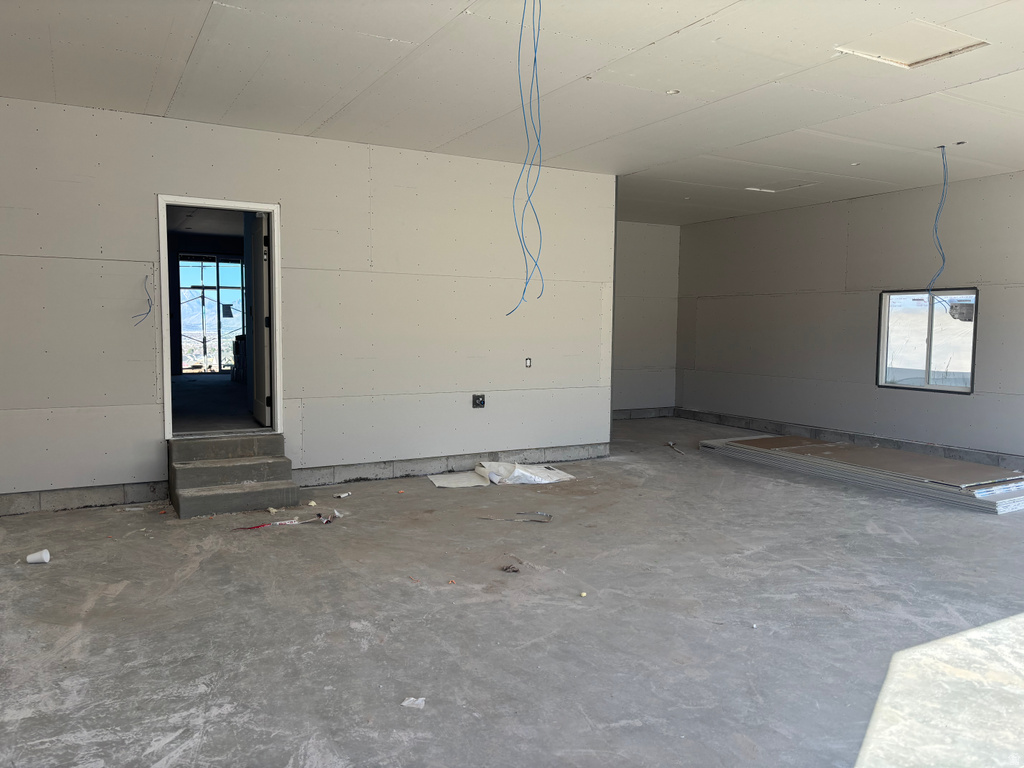 33 E 1690 S #112 Salem, UT 84653