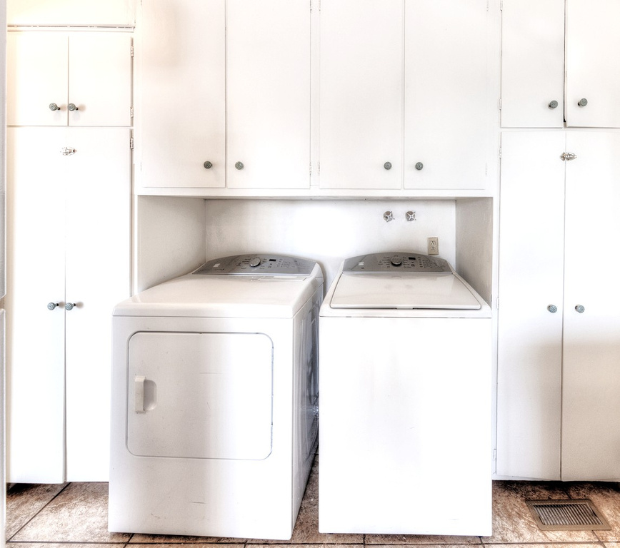 296 W 200 S Monticello, UT 84535