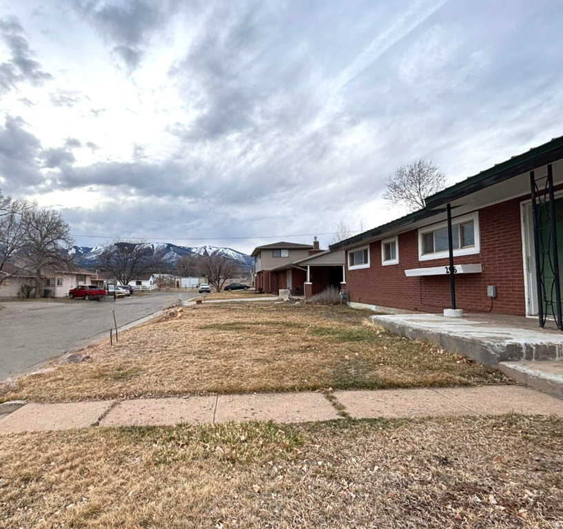296 W 200 S Monticello, UT 84535