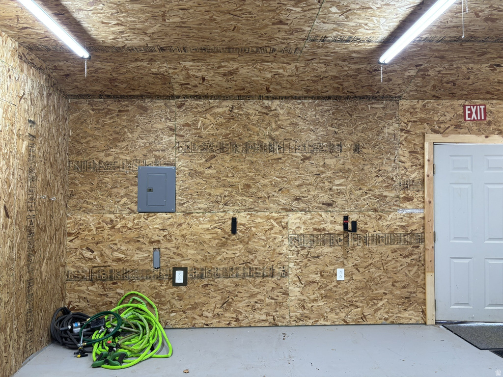 296 W 200 S Monticello, UT 84535