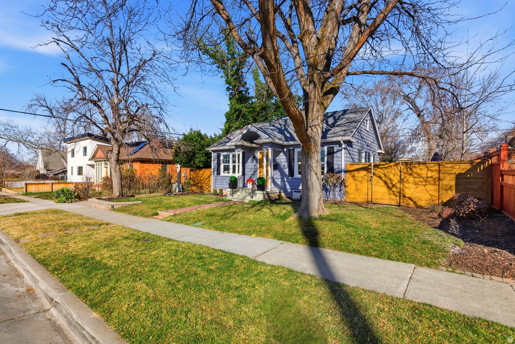 1075 E PRINCETON AVE Salt Lake City, UT 84105