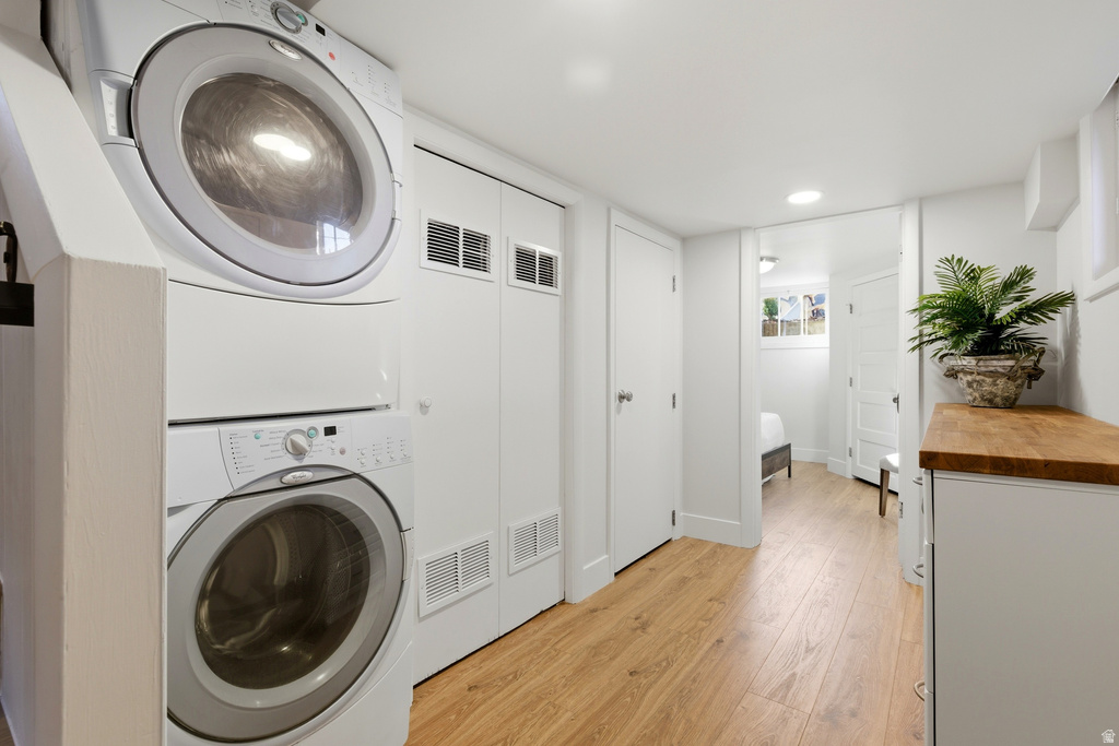 1075 E PRINCETON AVE Salt Lake City, UT 84105