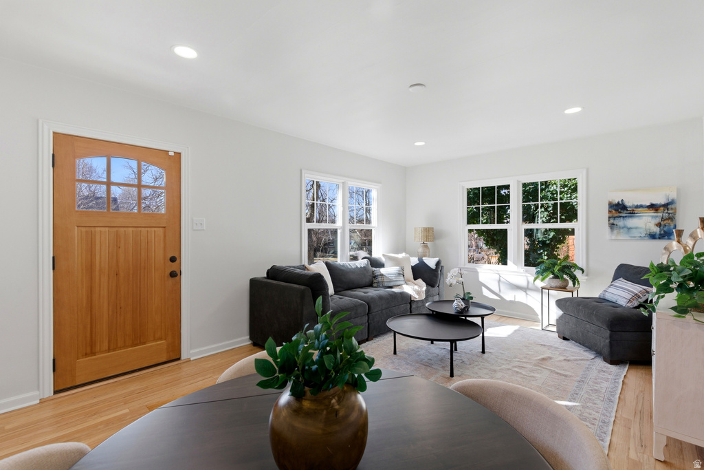 1075 E PRINCETON AVE Salt Lake City, UT 84105