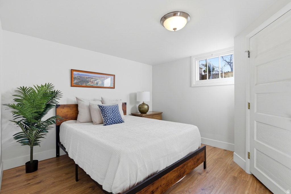 1075 E PRINCETON AVE Salt Lake City, UT 84105