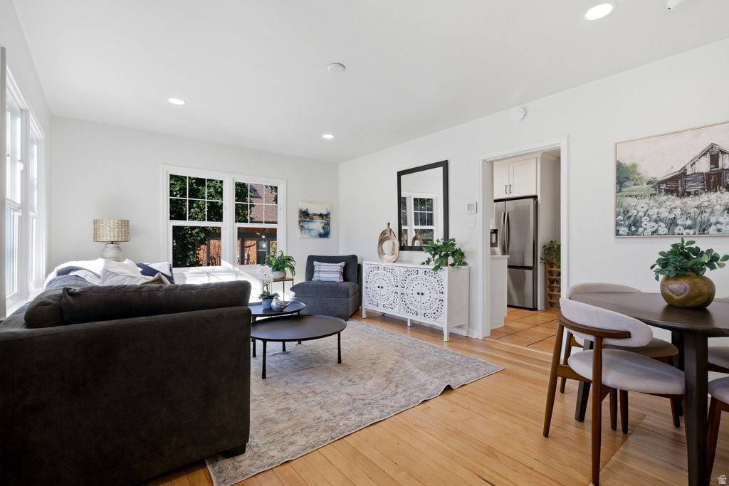 1075 E PRINCETON AVE Salt Lake City, UT 84105