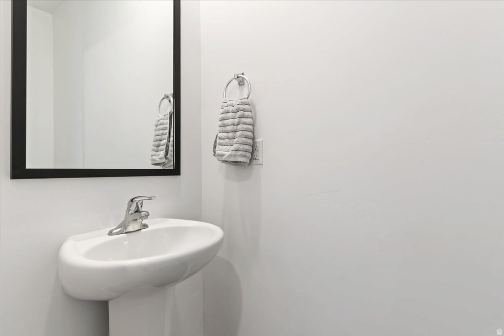 3393 W 750 N Lehi, UT 84048