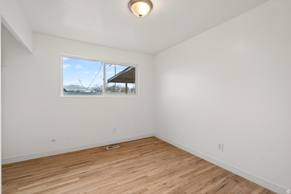 4905 S SOUTHRIDGE DR Taylorsville, UT 84129