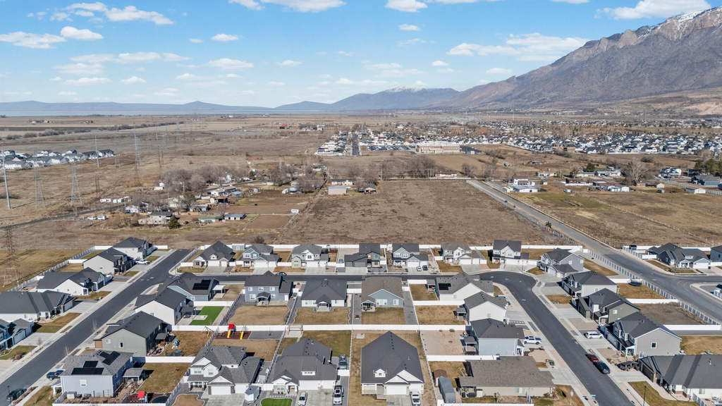 3106 W 3150 N Plain City, UT 84404
