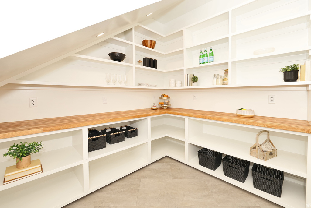 1306 E VICTOR LN Draper, UT 84020