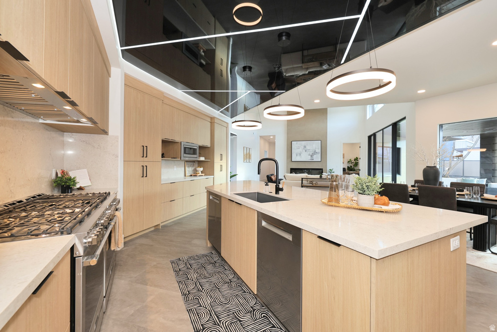 1306 E VICTOR LN Draper, UT 84020