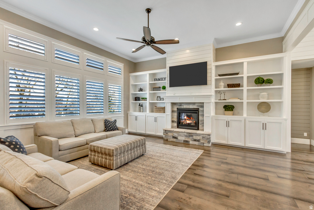 11 N TILLY CIR Kaysville, UT 84037