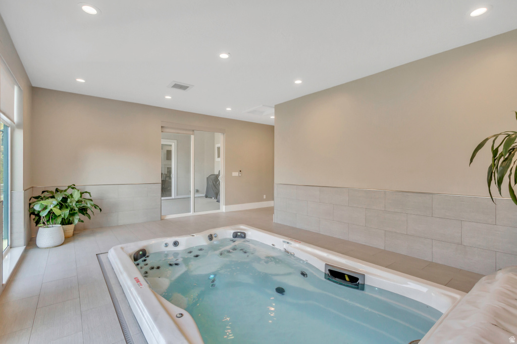 11 N TILLY CIR Kaysville, UT 84037