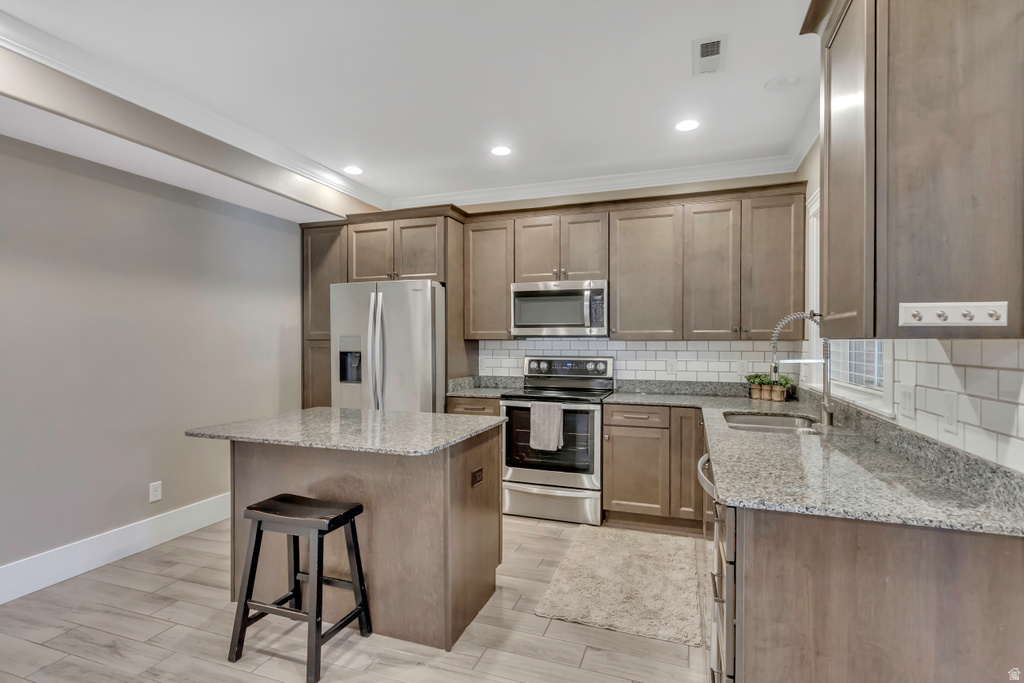 11 N TILLY CIR Kaysville, UT 84037