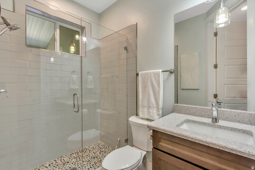 11 N TILLY CIR Kaysville, UT 84037