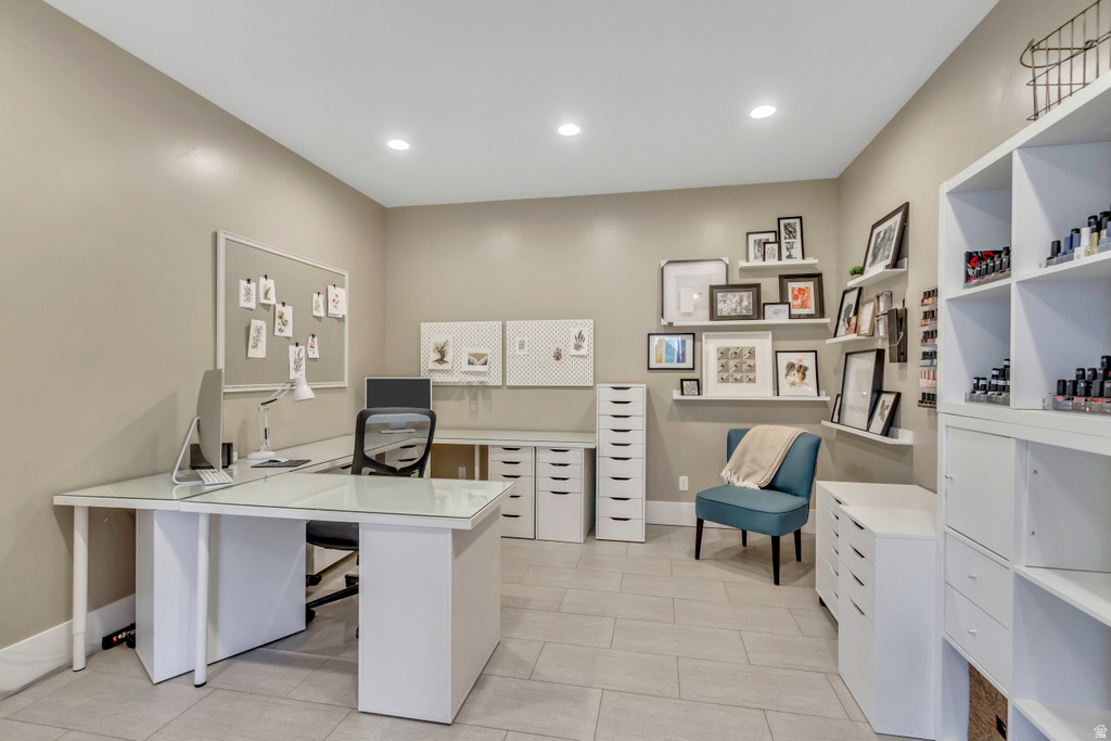 11 N TILLY CIR Kaysville, UT 84037