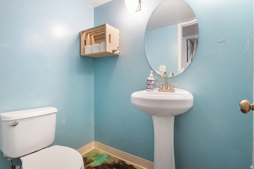 166 S OLD COUNTY RD Stockton, UT 84071