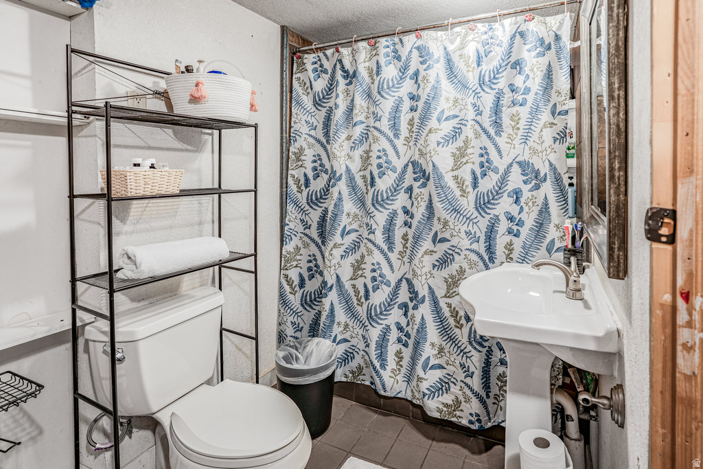 1071 AMIGA DR Salt Lake City, UT 84104