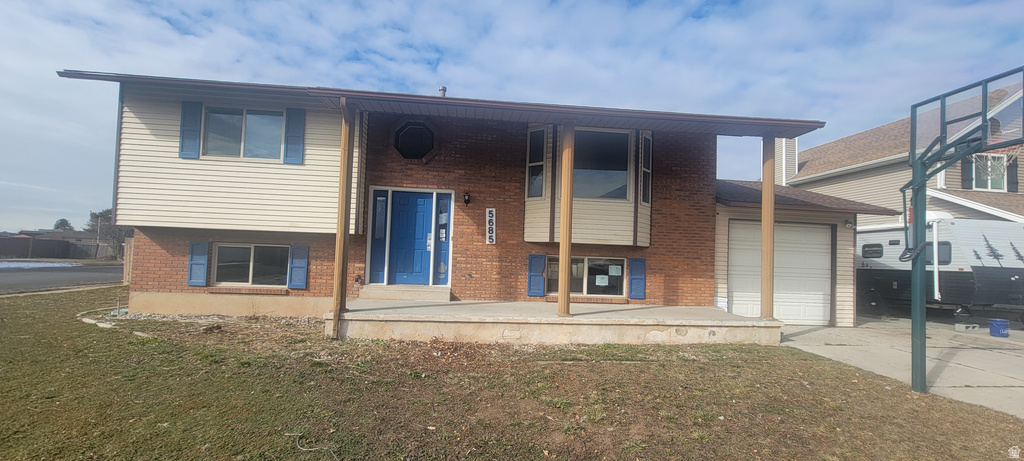 5685 S VILLAGE WAY South Ogden, UT 84403