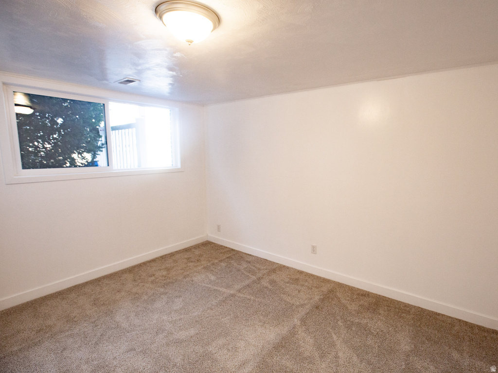 2721 W LOU JEAN AVE Taylorsville, UT 84129