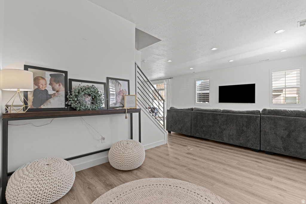 1912 W PARKVIEW DR Syracuse, UT 84075