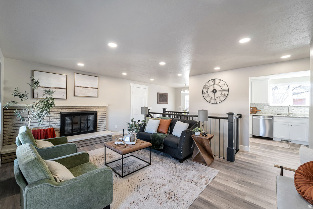 3970 S BONNIEWOOD DR West Valley City, UT 84119