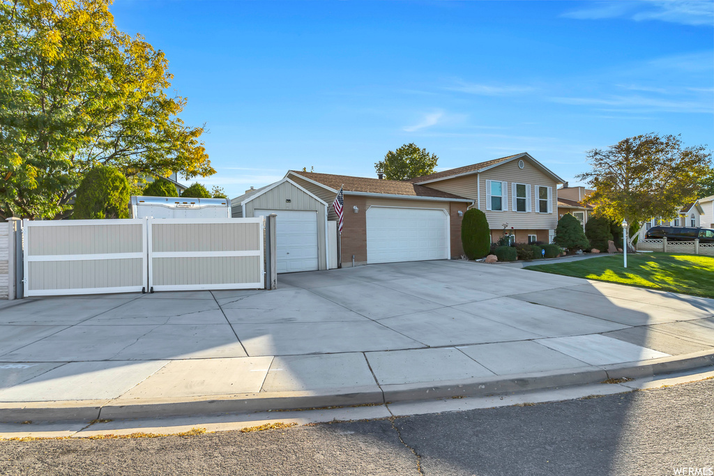 4333 W GLEN HILL CIR West Valley City, UT 84120