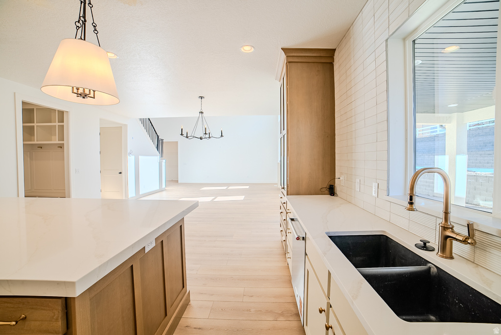 7177 W MOOREPARK PL #12 West Jordan, UT 84081