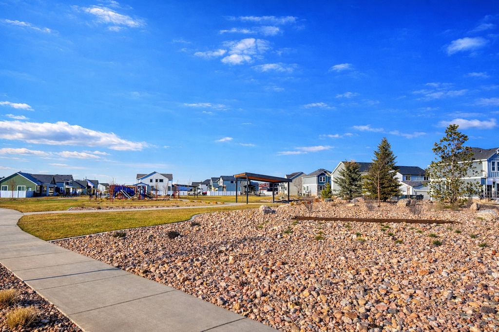 2830 W GUERNSEY LN #219 Plain City, UT 84404