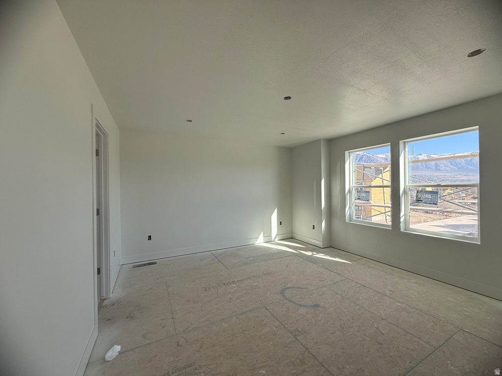 2810 W GUERNSEY LN #222 Plain City, UT 84404