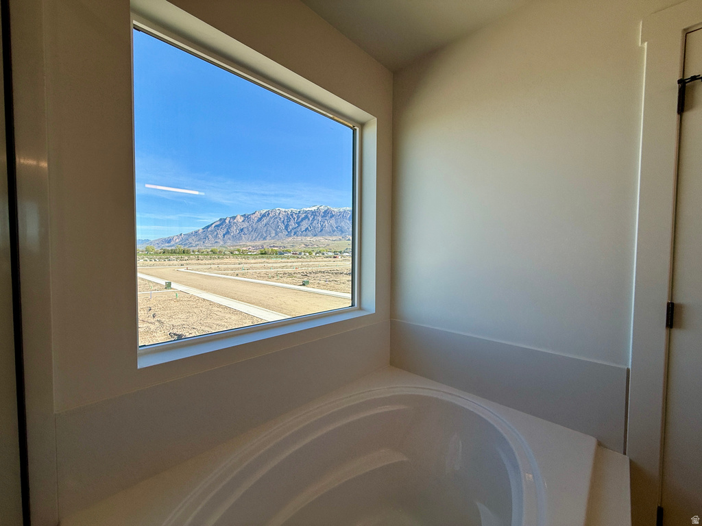 2810 W 2940 N #228 Plain City, UT 84404
