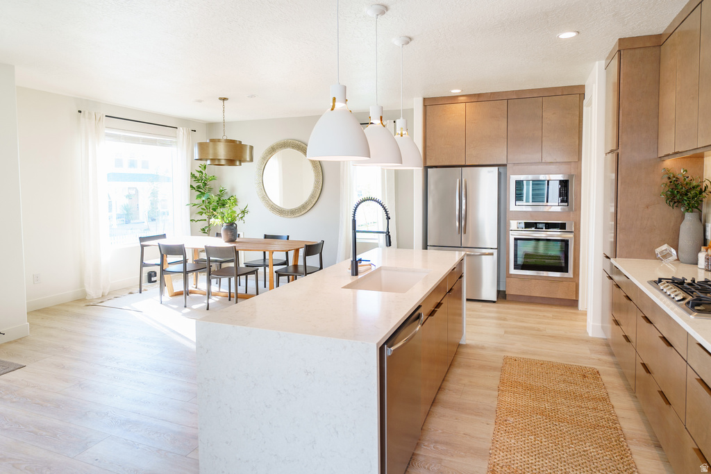 6634 W SALT MARSH RD #524 South Jordan, UT 84009