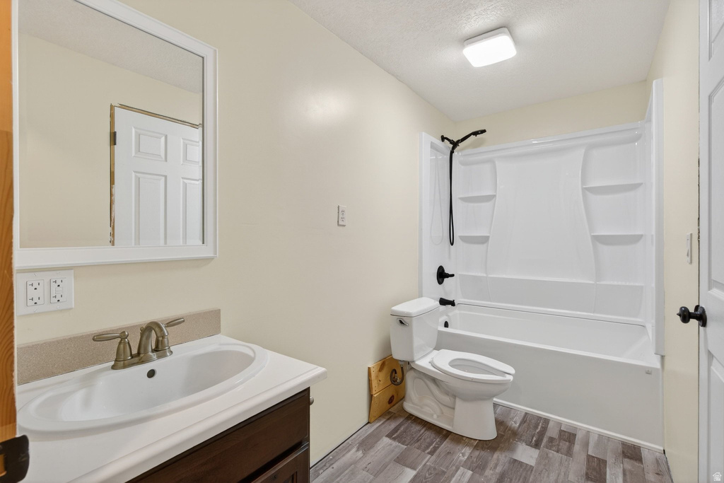 42 E 400 N Santaquin, UT 84655