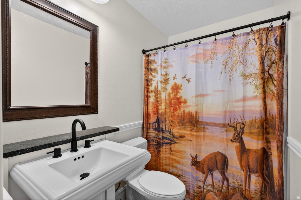 42 E 400 N Santaquin, UT 84655