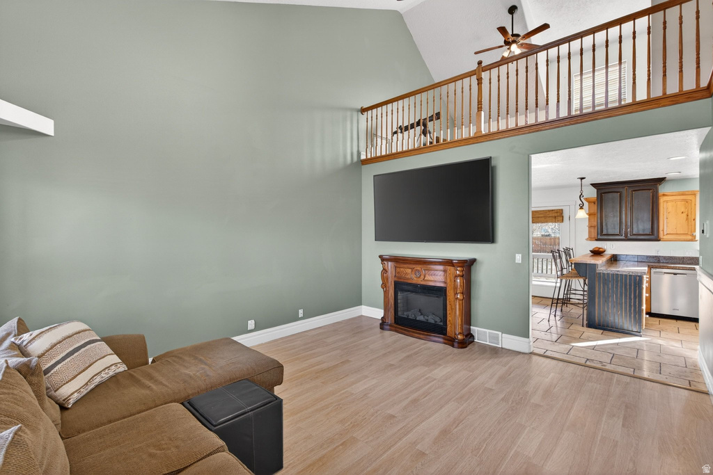 42 E 400 N Santaquin, UT 84655