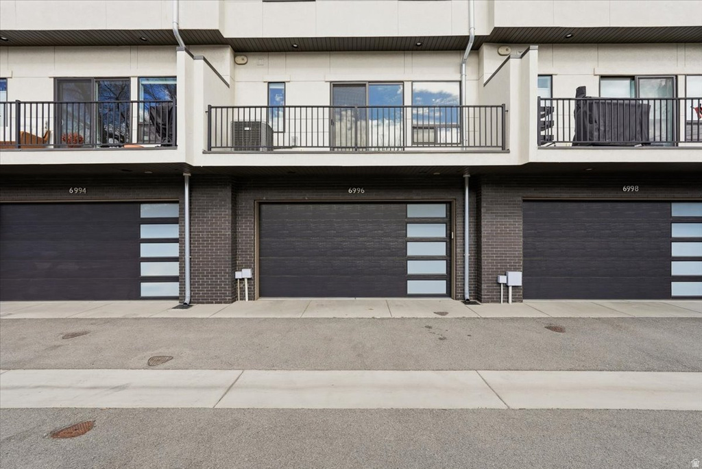 6996 S BROOKHILL Cottonwood Heights, UT 84171