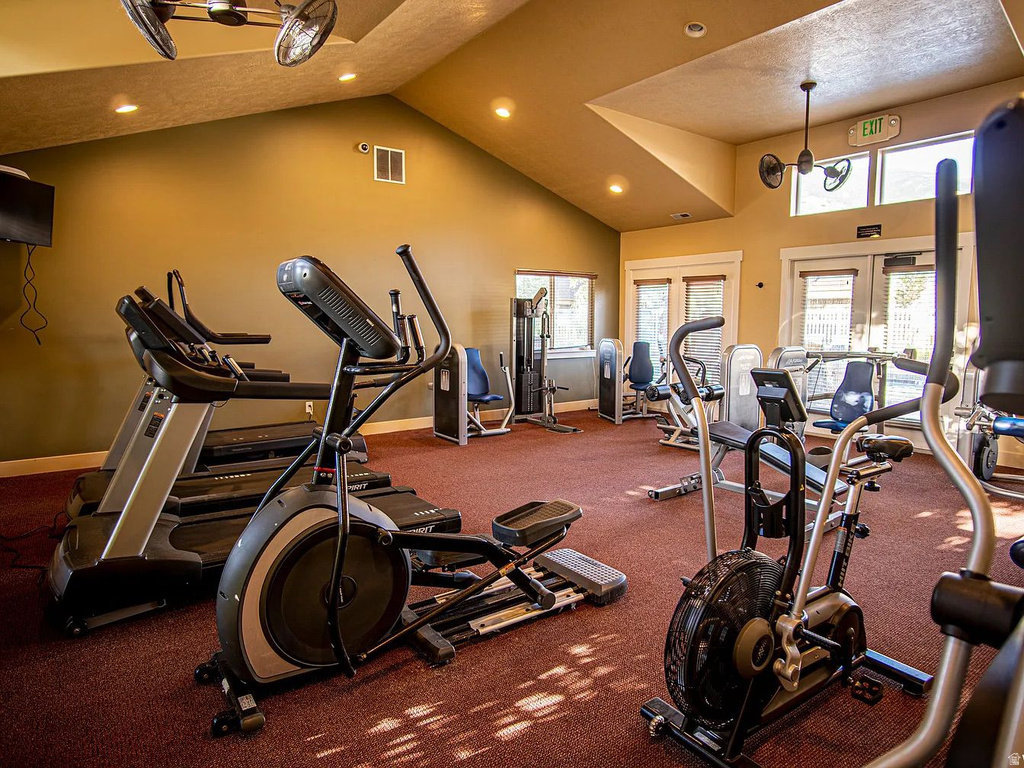 929 N FARMINGTON XING Farmington, UT 84025