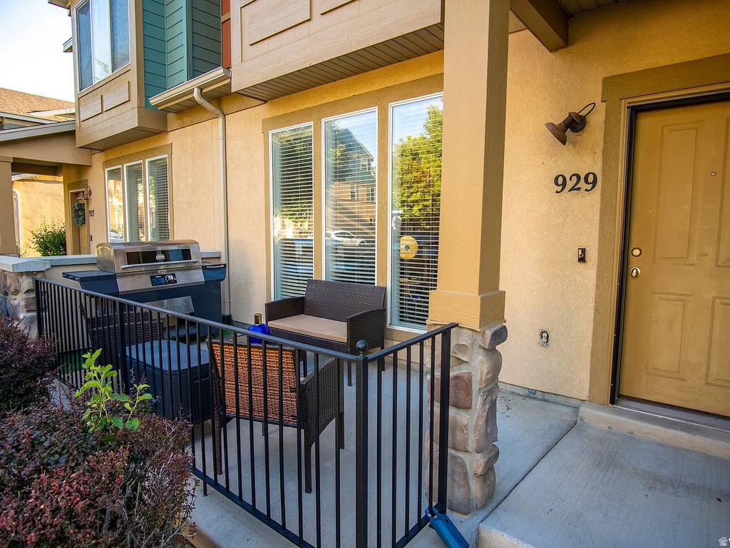 929 N FARMINGTON XING Farmington, UT 84025