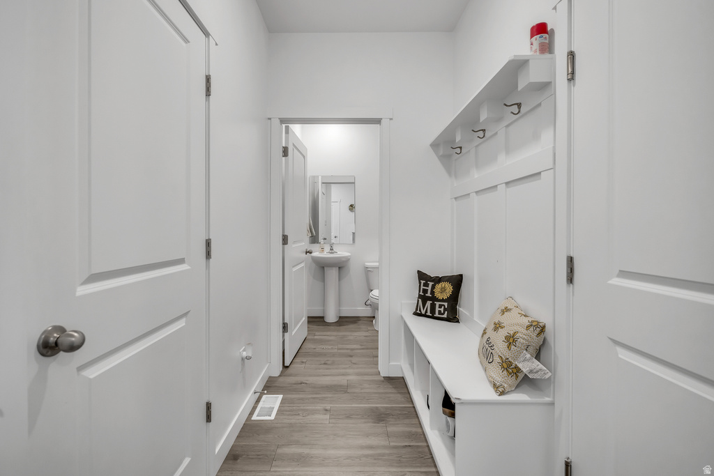 8748 W MINERAL GROVE DR Magna, UT 84044