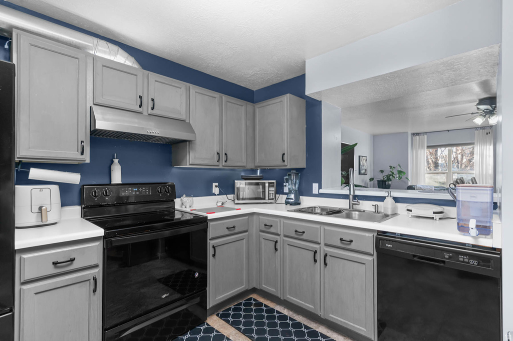 1294 GLENGYLE CT Salt Lake City, UT 84123