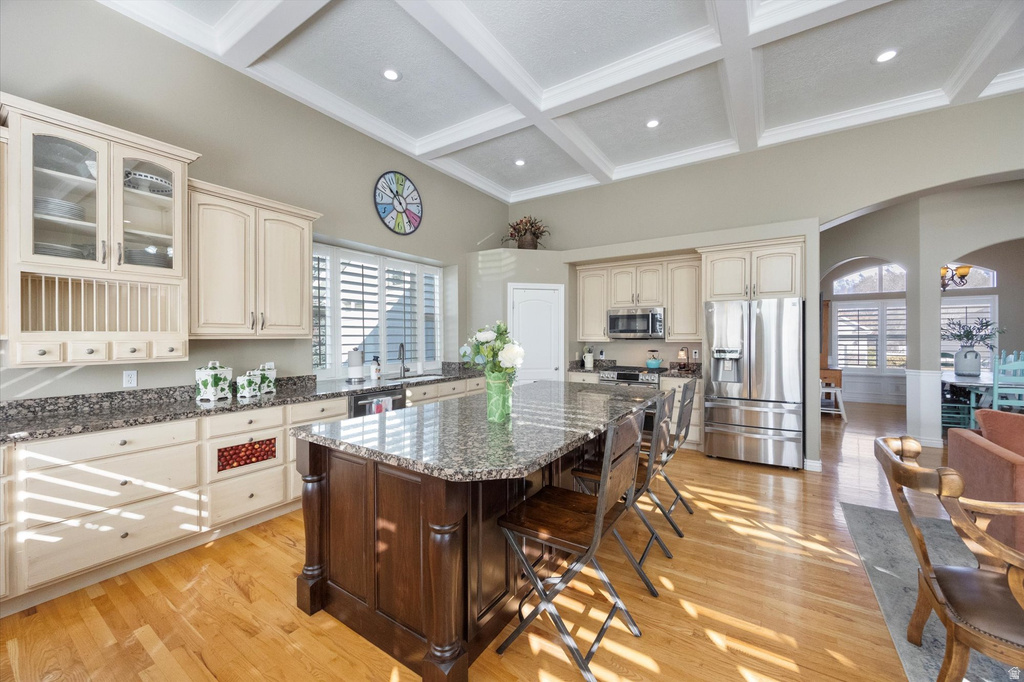 5537 W KENSINGTON CIR Highland, UT 84003