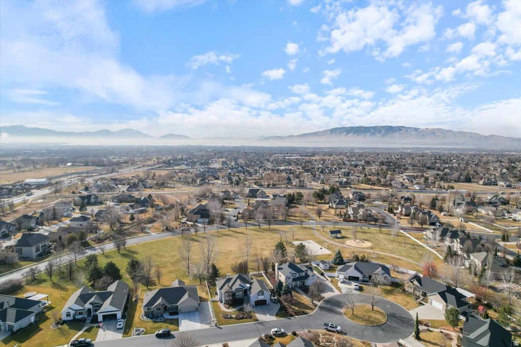 5537 W KENSINGTON CIR Highland, UT 84003