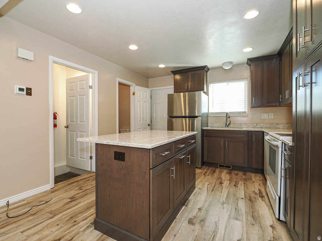 2777 S CENTERBROOK DR West Valley City, UT 84119