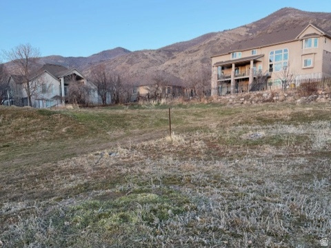 666 W EMERALD OAKS DR Farmington, UT 84025