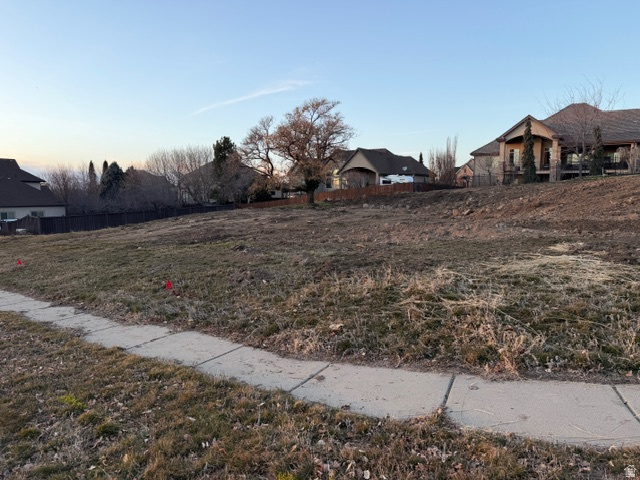 696 W EMERALD OAKS DR Farmington, UT 84025