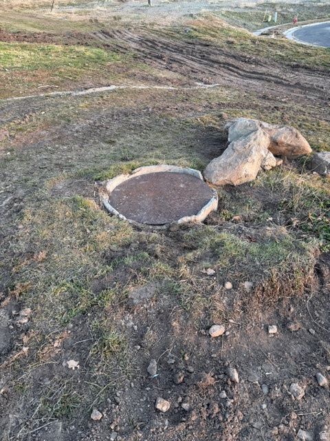 696 W EMERALD OAKS DR Farmington, UT 84025